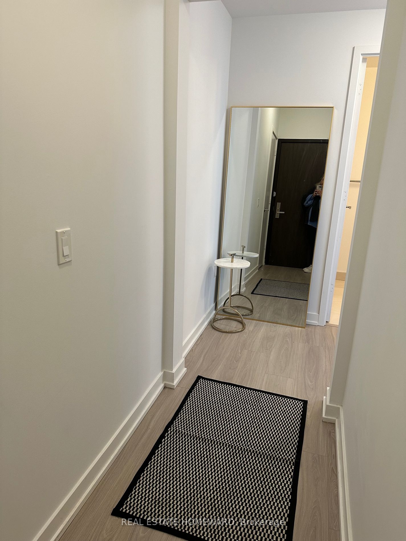 1 Yorkville Ave, #1611