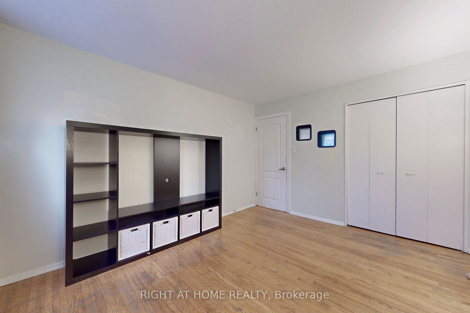 2 Farmview Cres