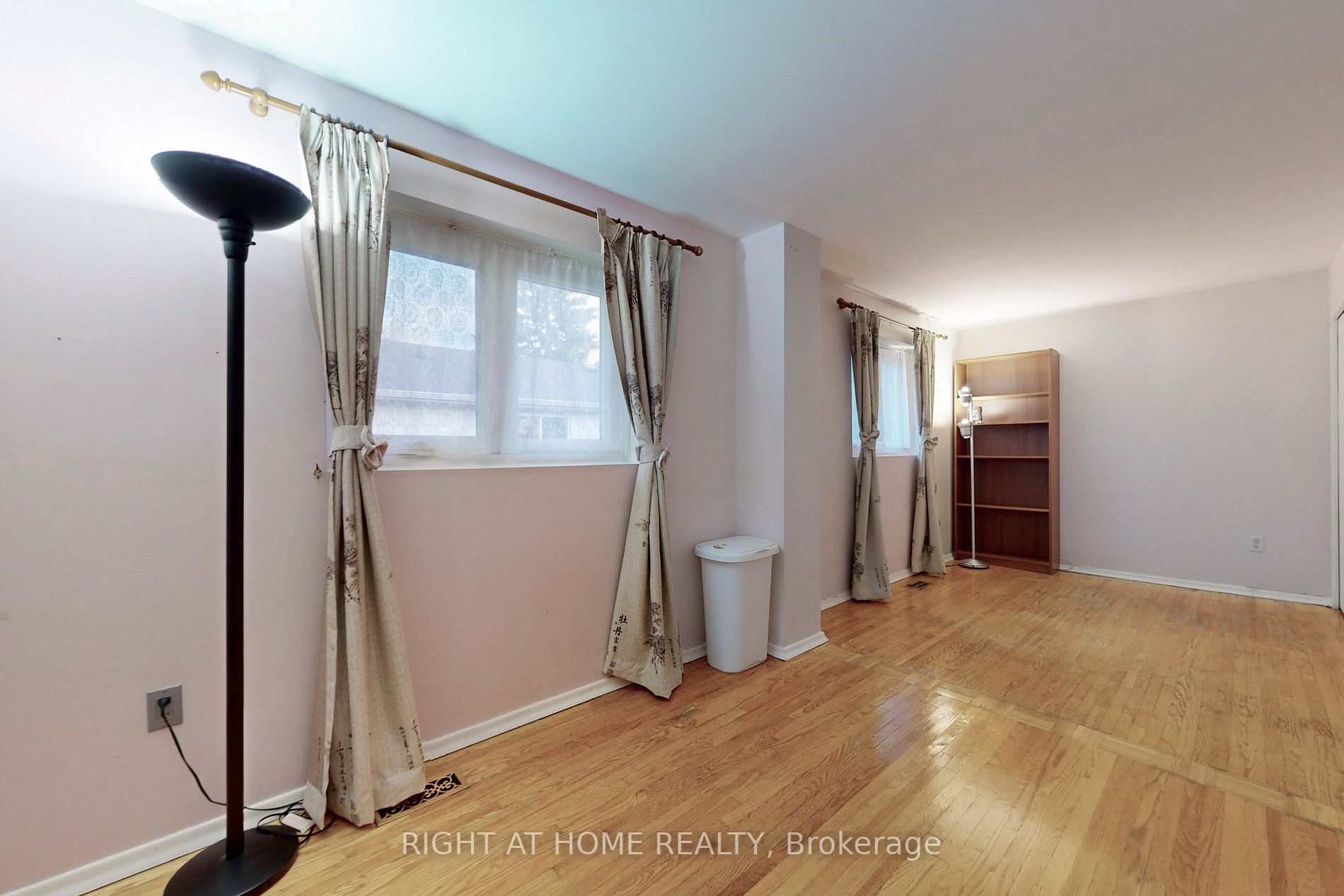 2 Farmview Cres
