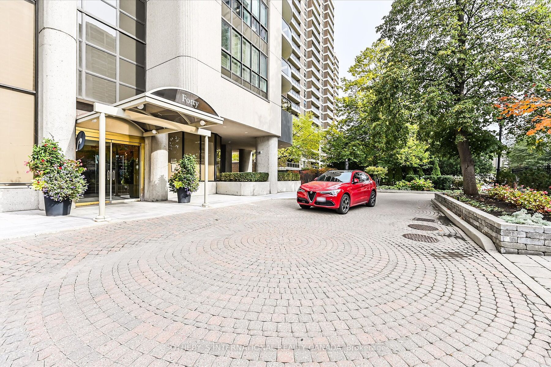 40 Rosehill Ave, #502