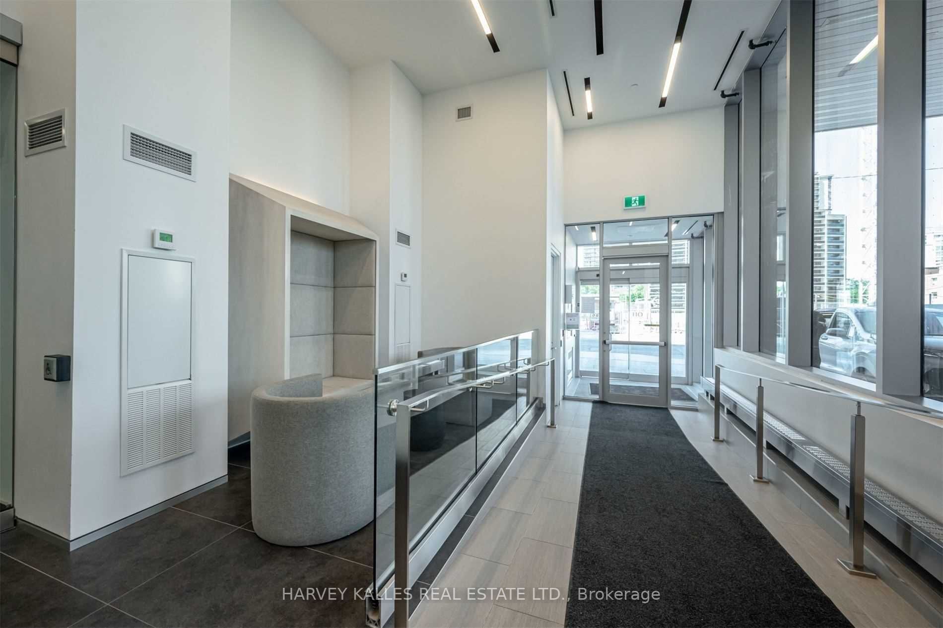 99 Broadway Ave, #1509