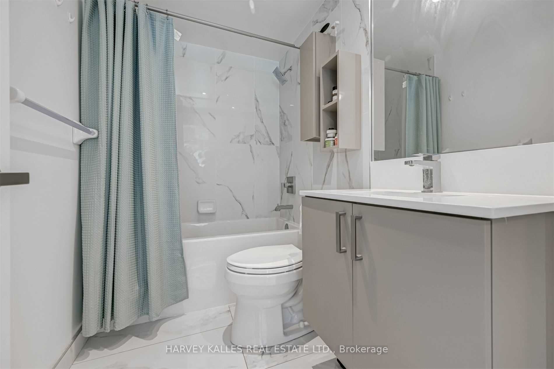 99 Broadway Ave, #1509