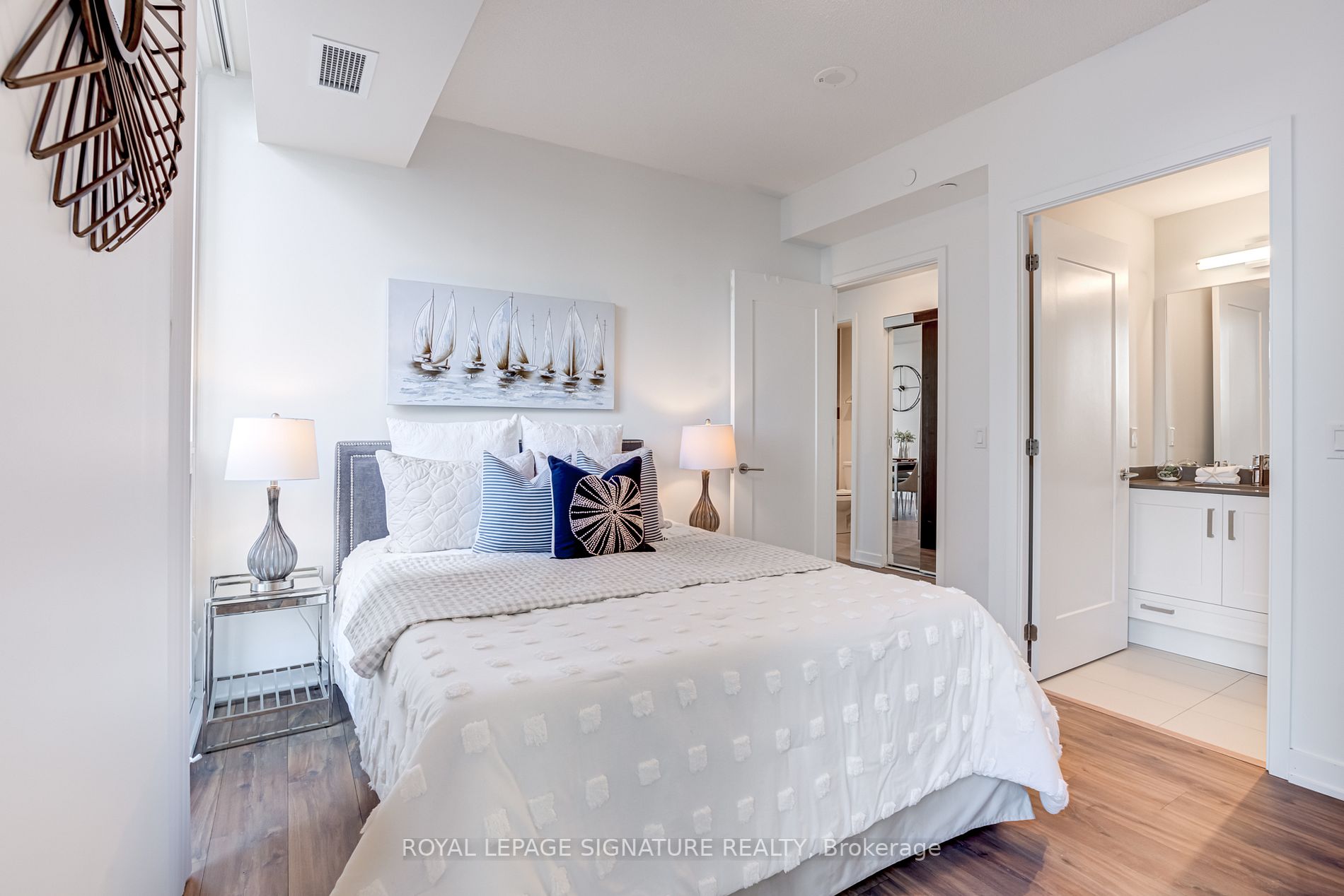 99 John St, #2207