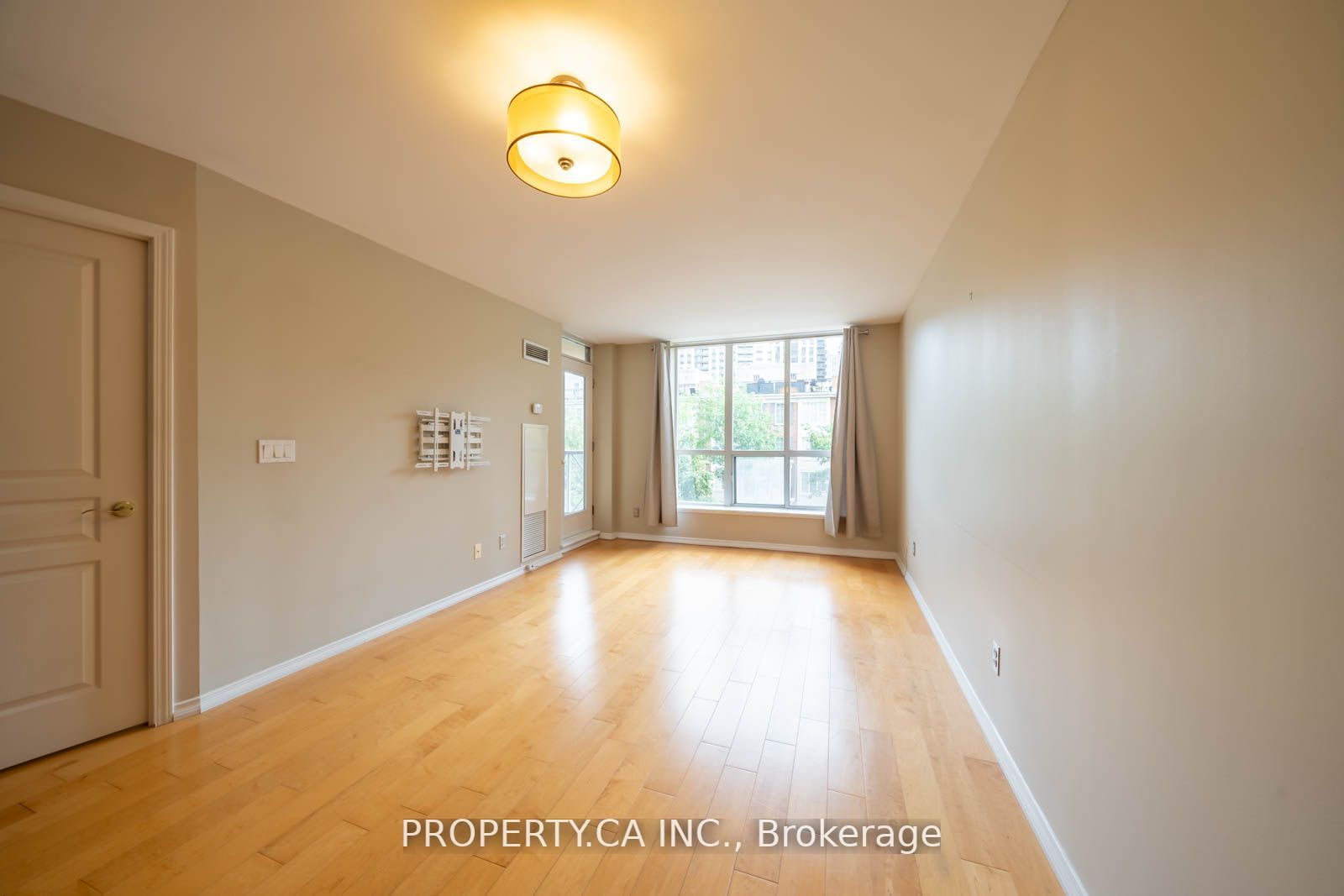 55 Harrison Garden Blvd, #201