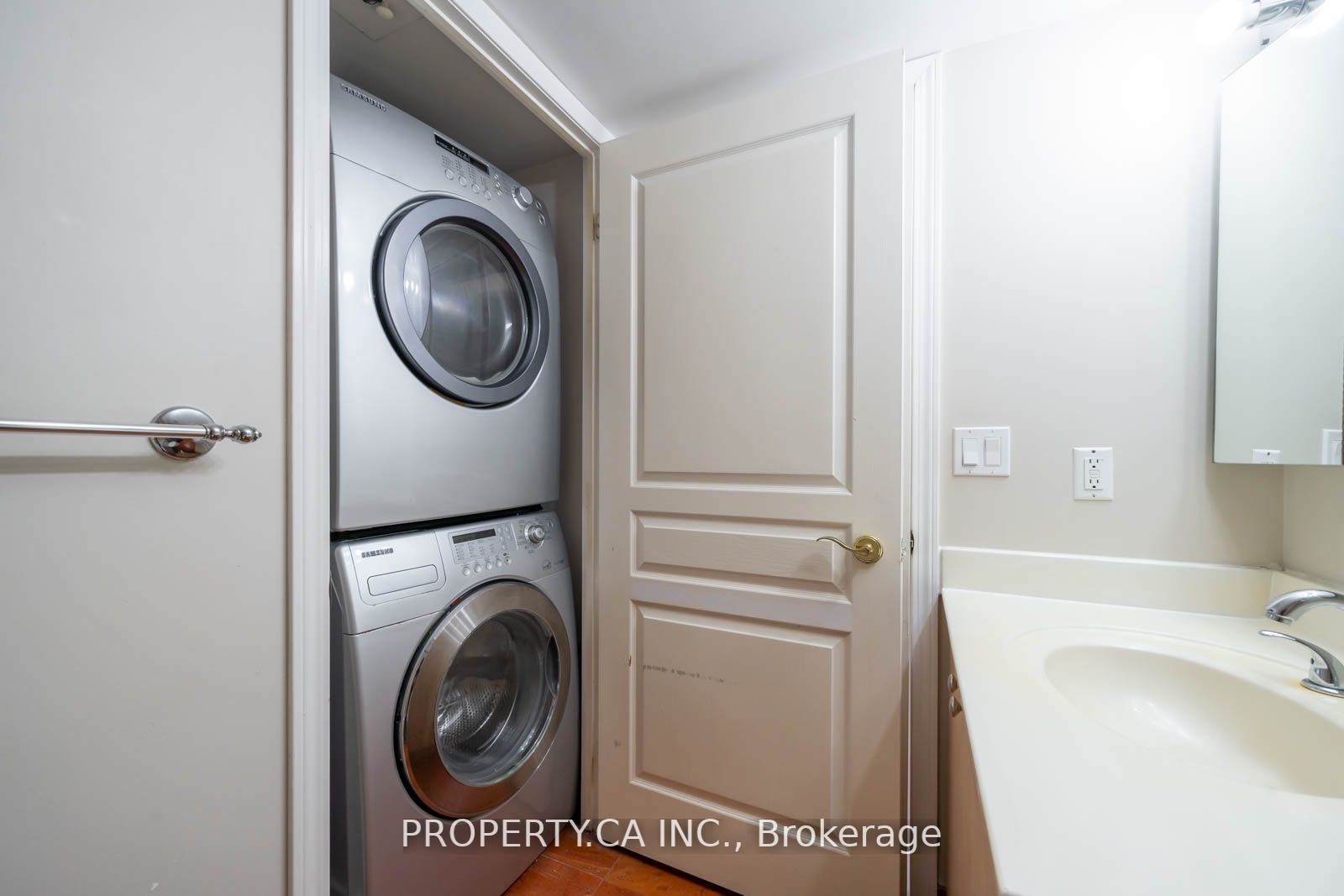 55 Harrison Garden Blvd, #201