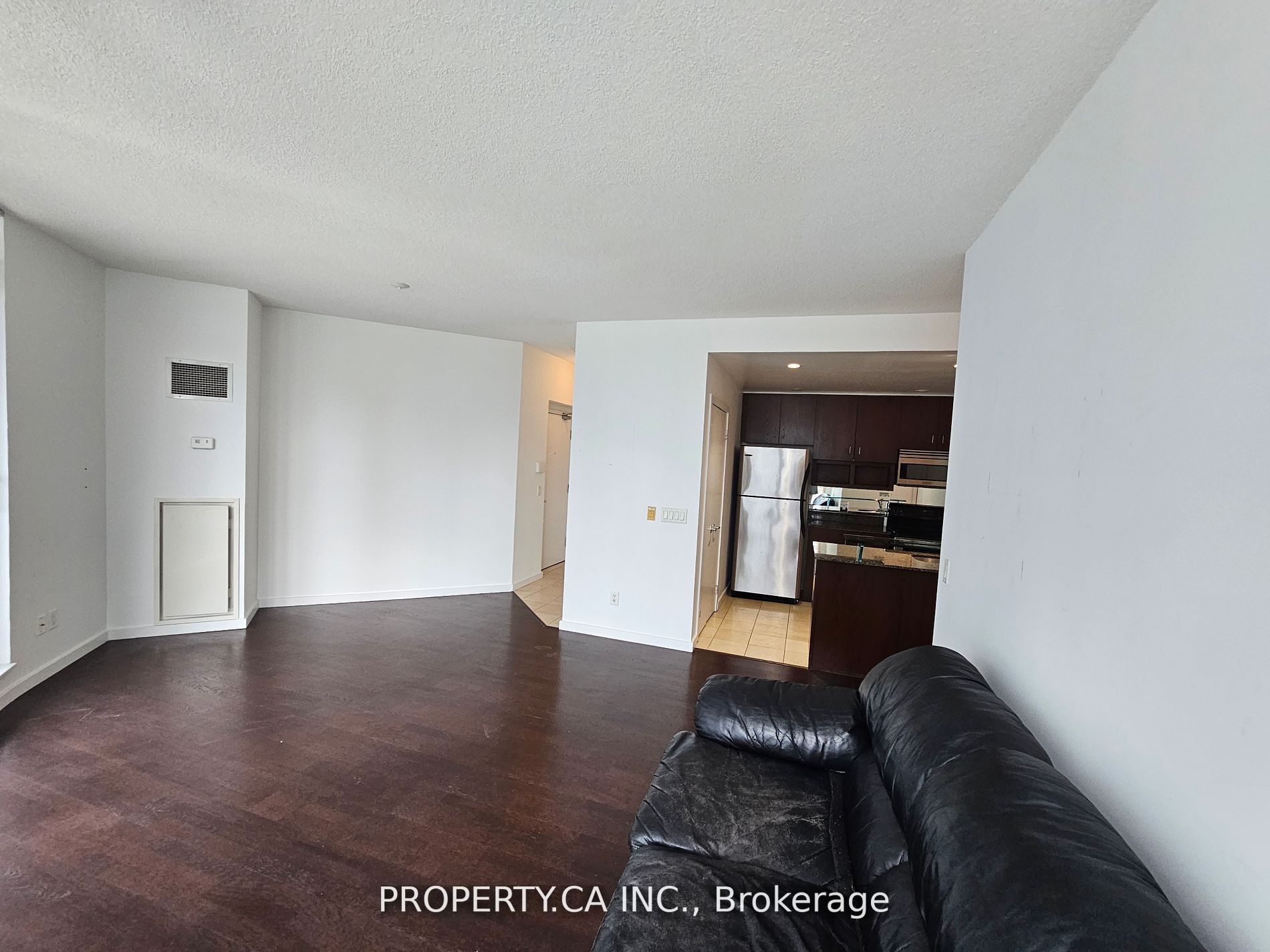 218 Queens Quay, #1201