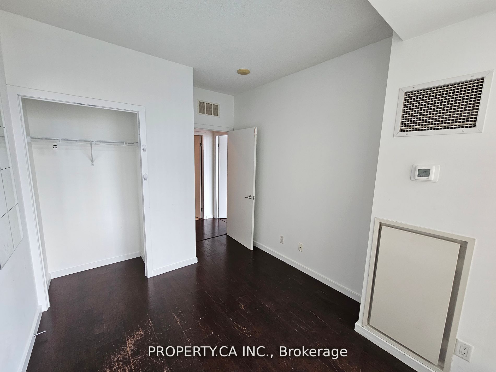 218 Queens Quay, #1201