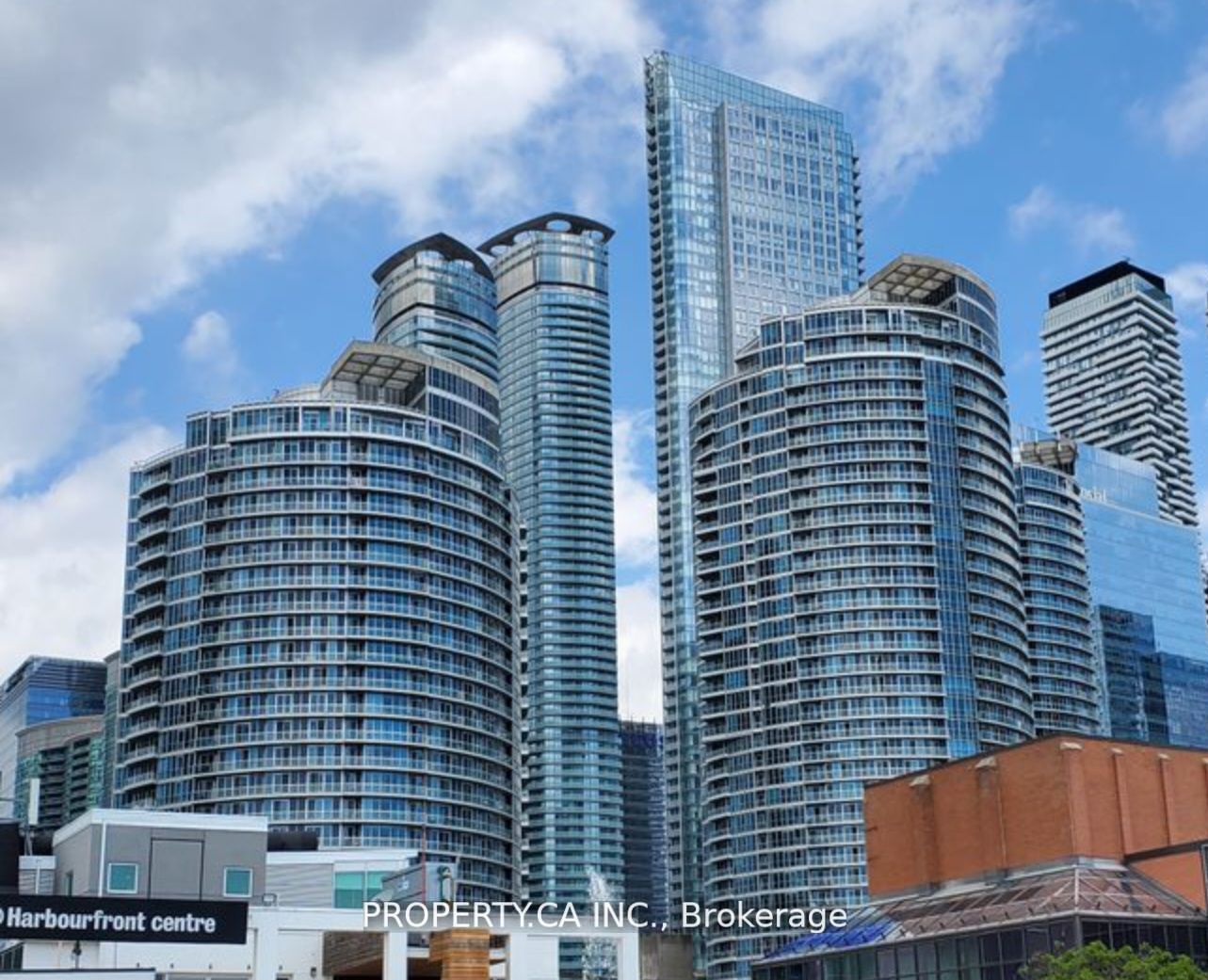 218 Queens Quay, #1201