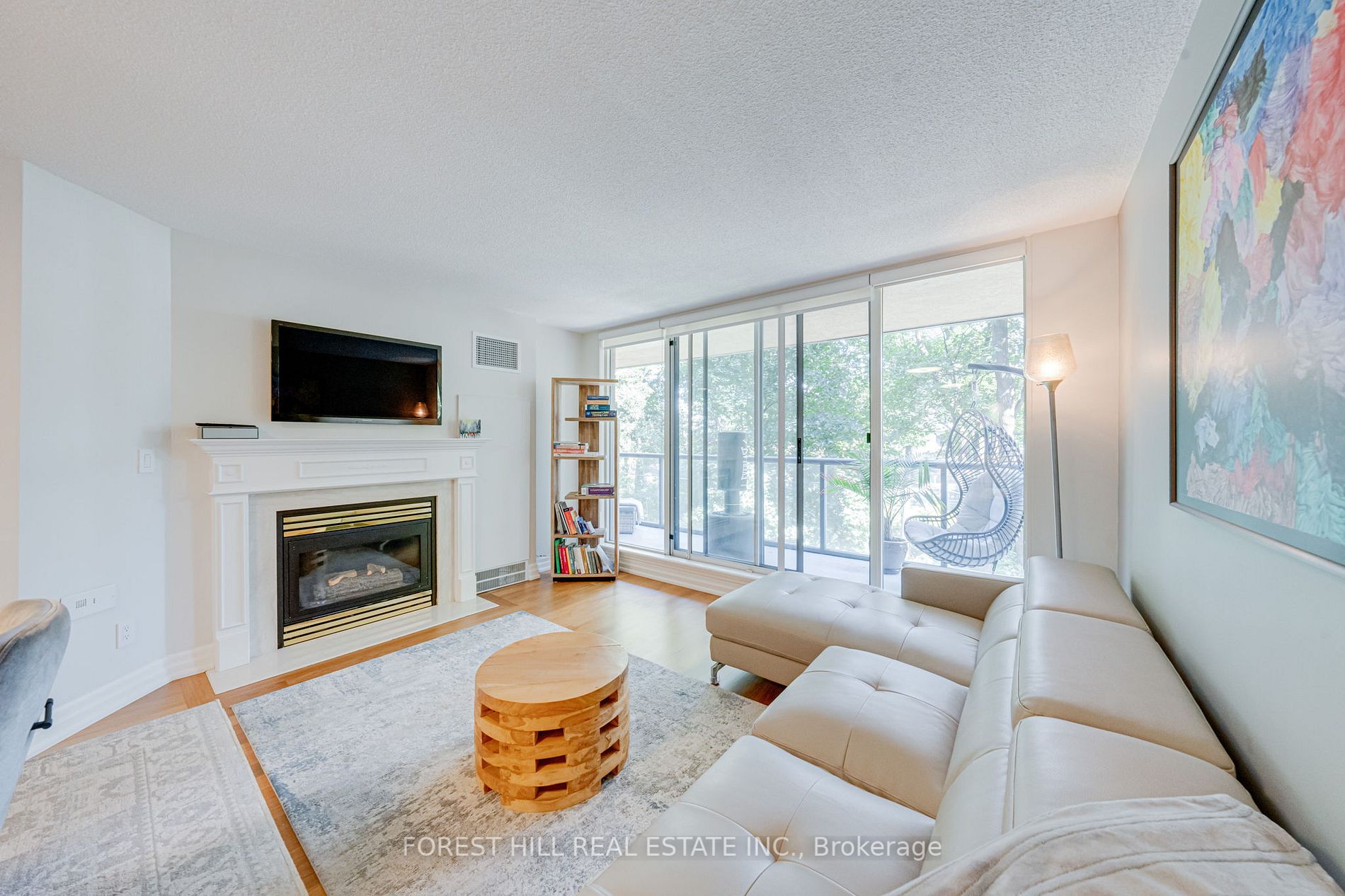 2727 Yonge St, #416