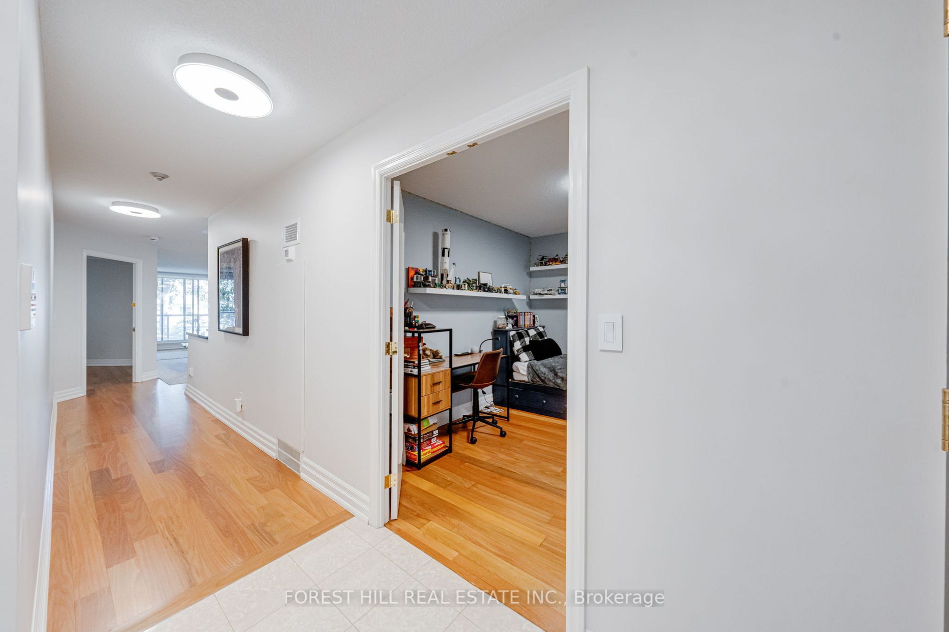 2727 Yonge St, #416