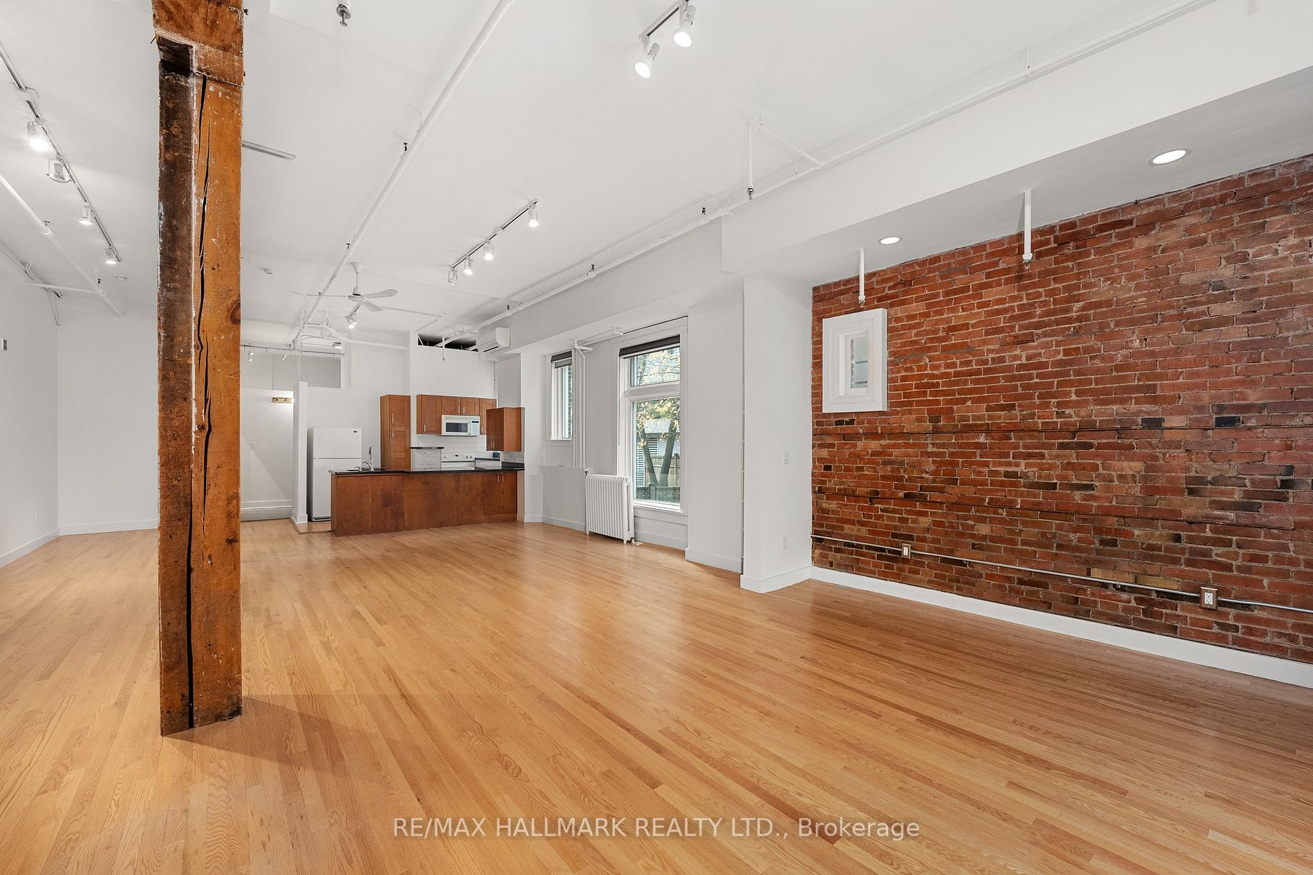 535 Queen St E, #5