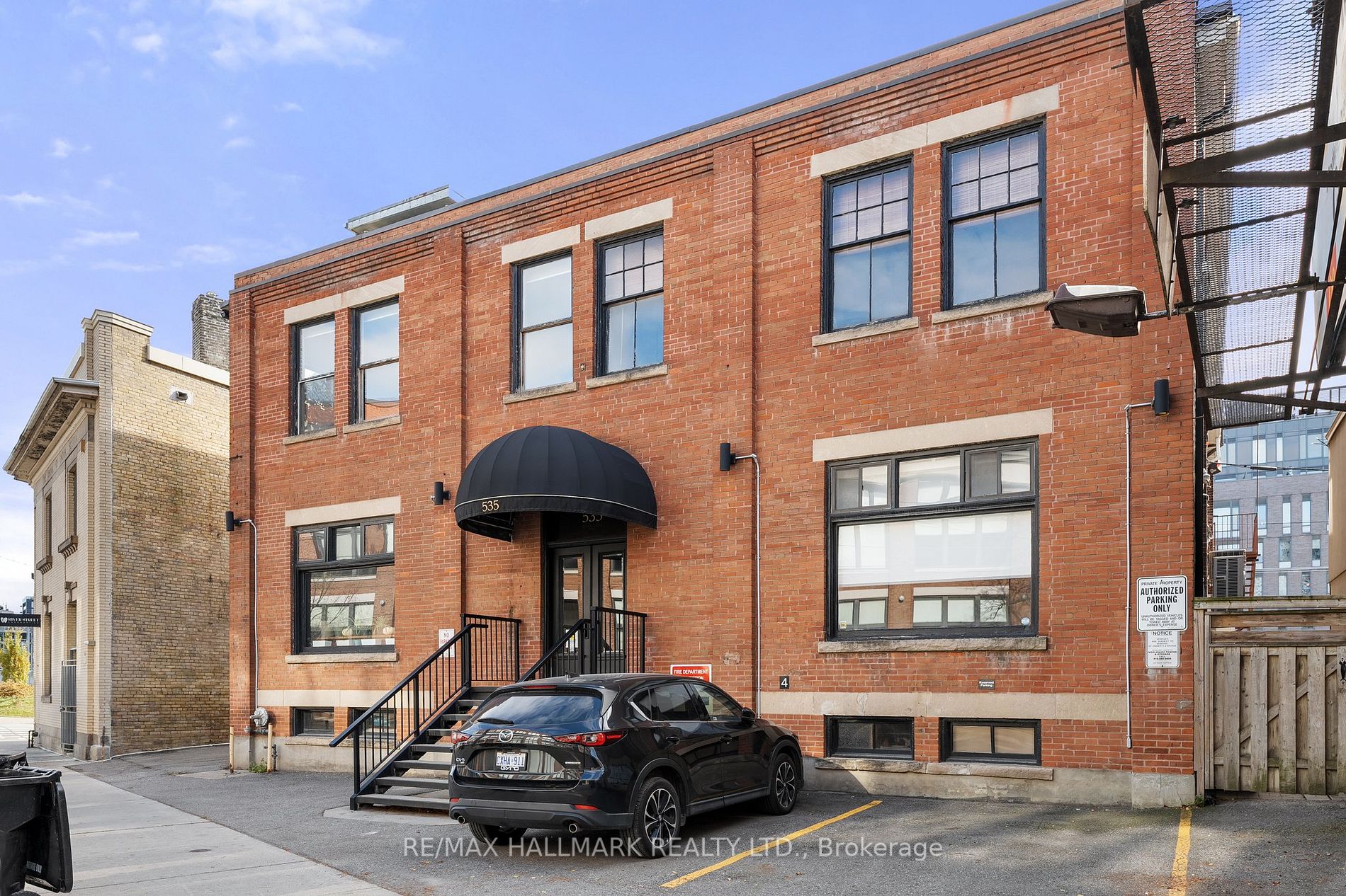 535 Queen St E, #5