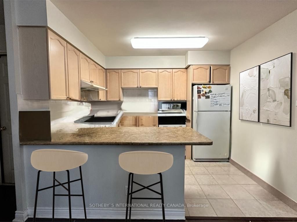 256 Doris Ave, #1911