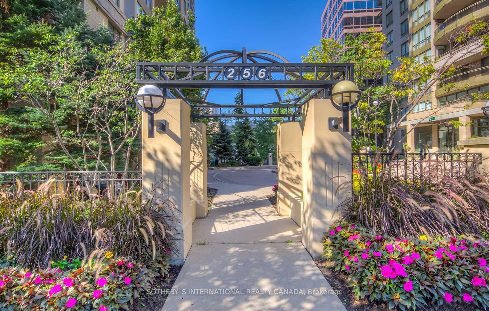 256 Doris Ave, #1911