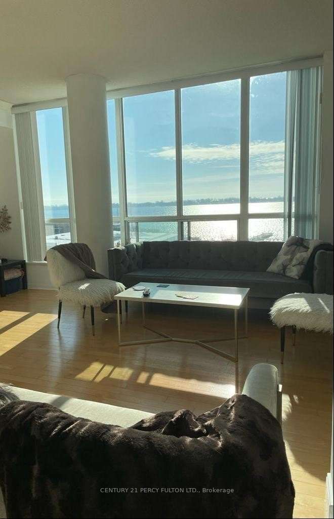 230 Queens Quay W, #1016