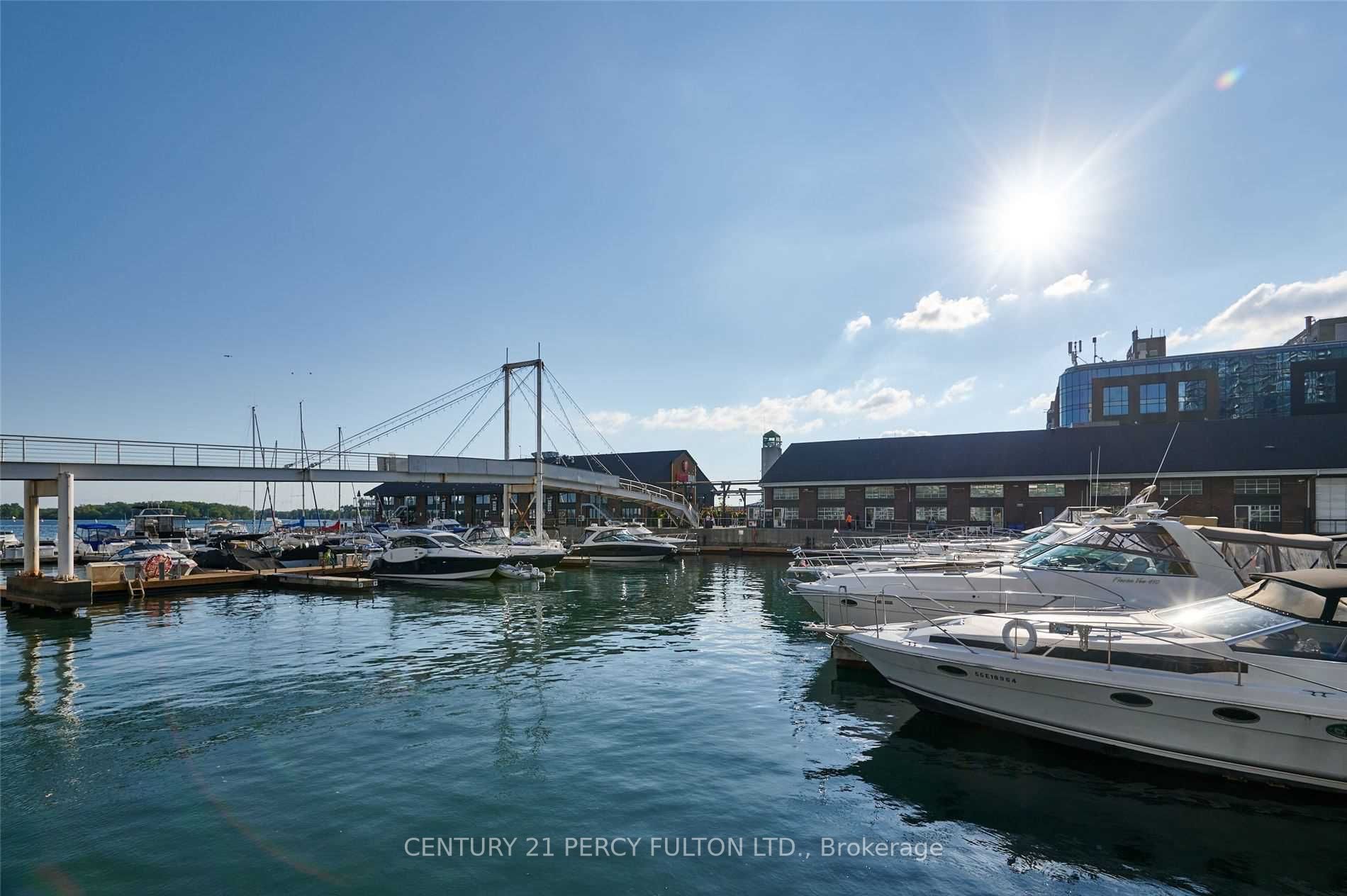 230 Queens Quay W, #1016