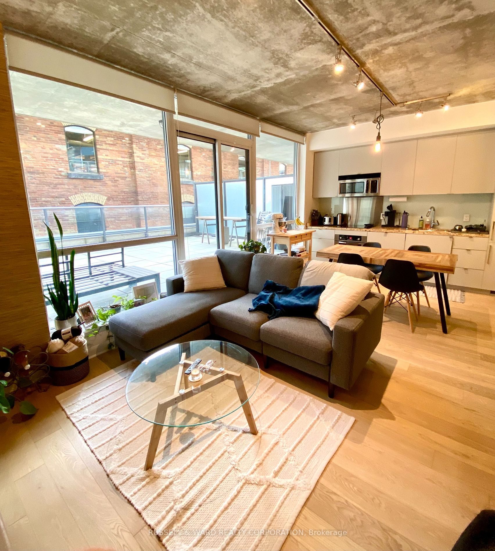 478 King St W, #313
