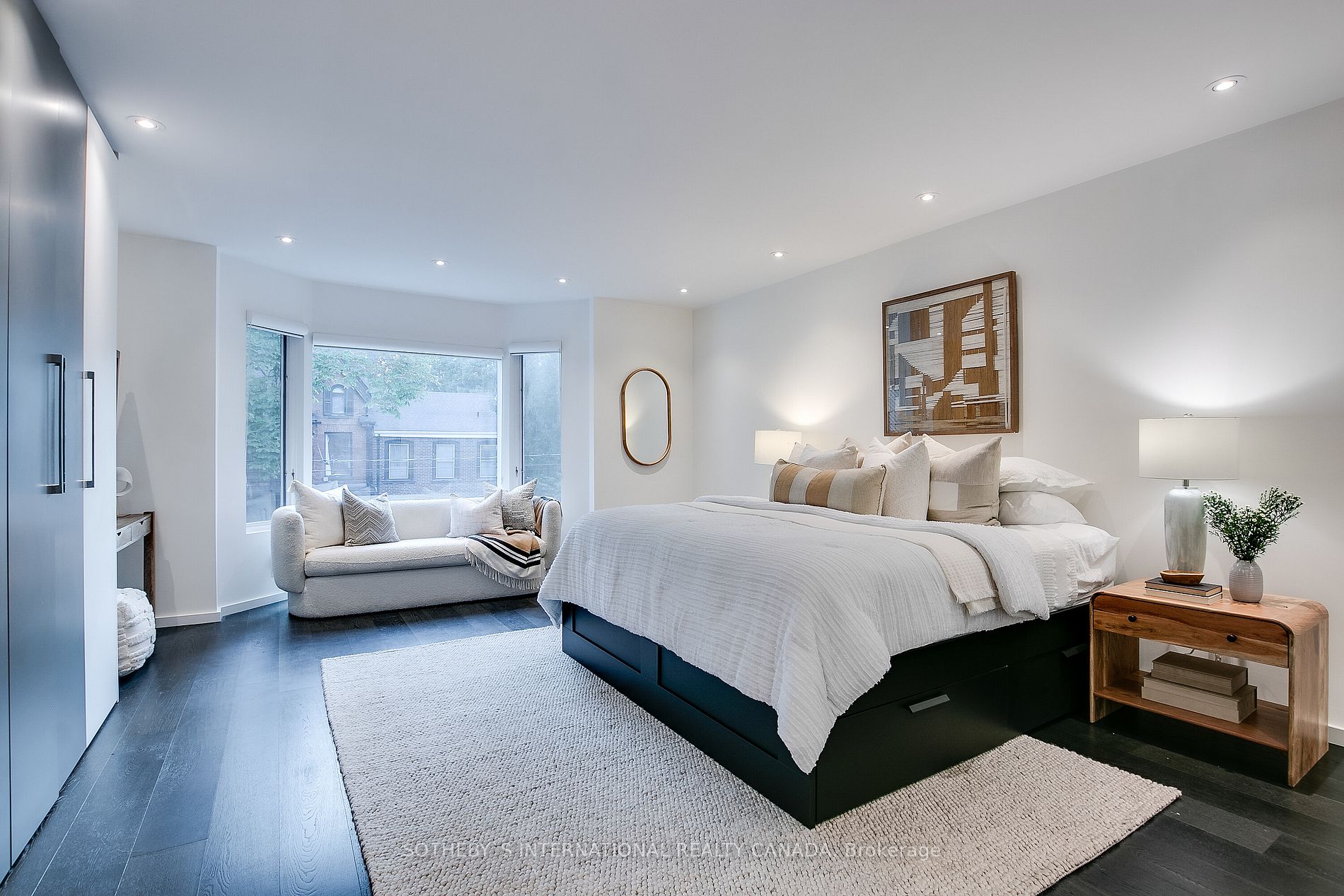 125 Seaton St