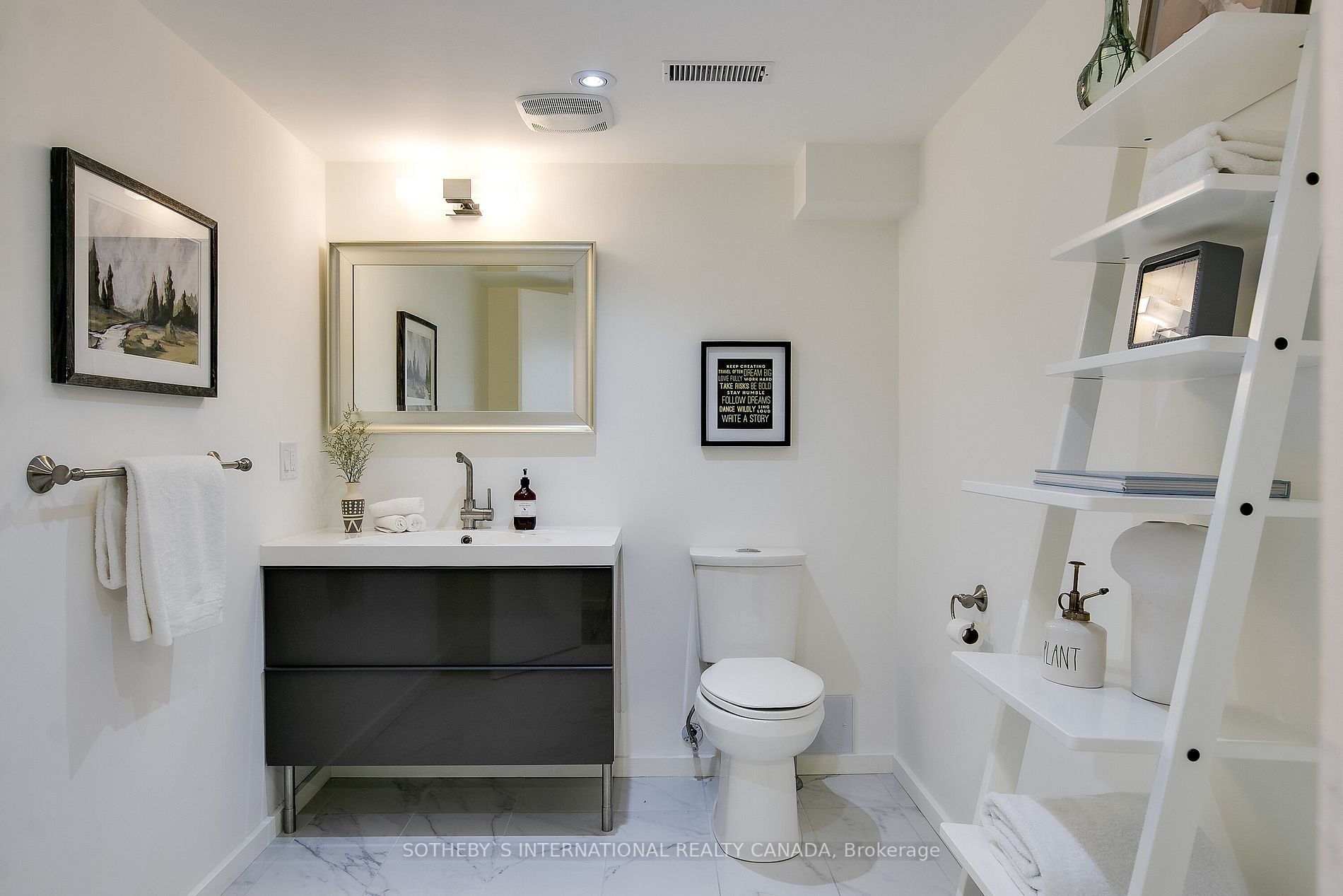 125 Seaton St