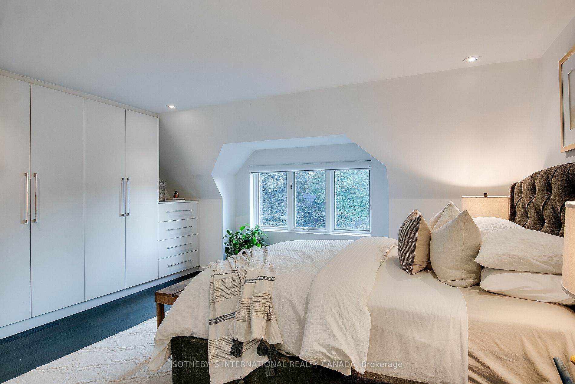 125 Seaton St