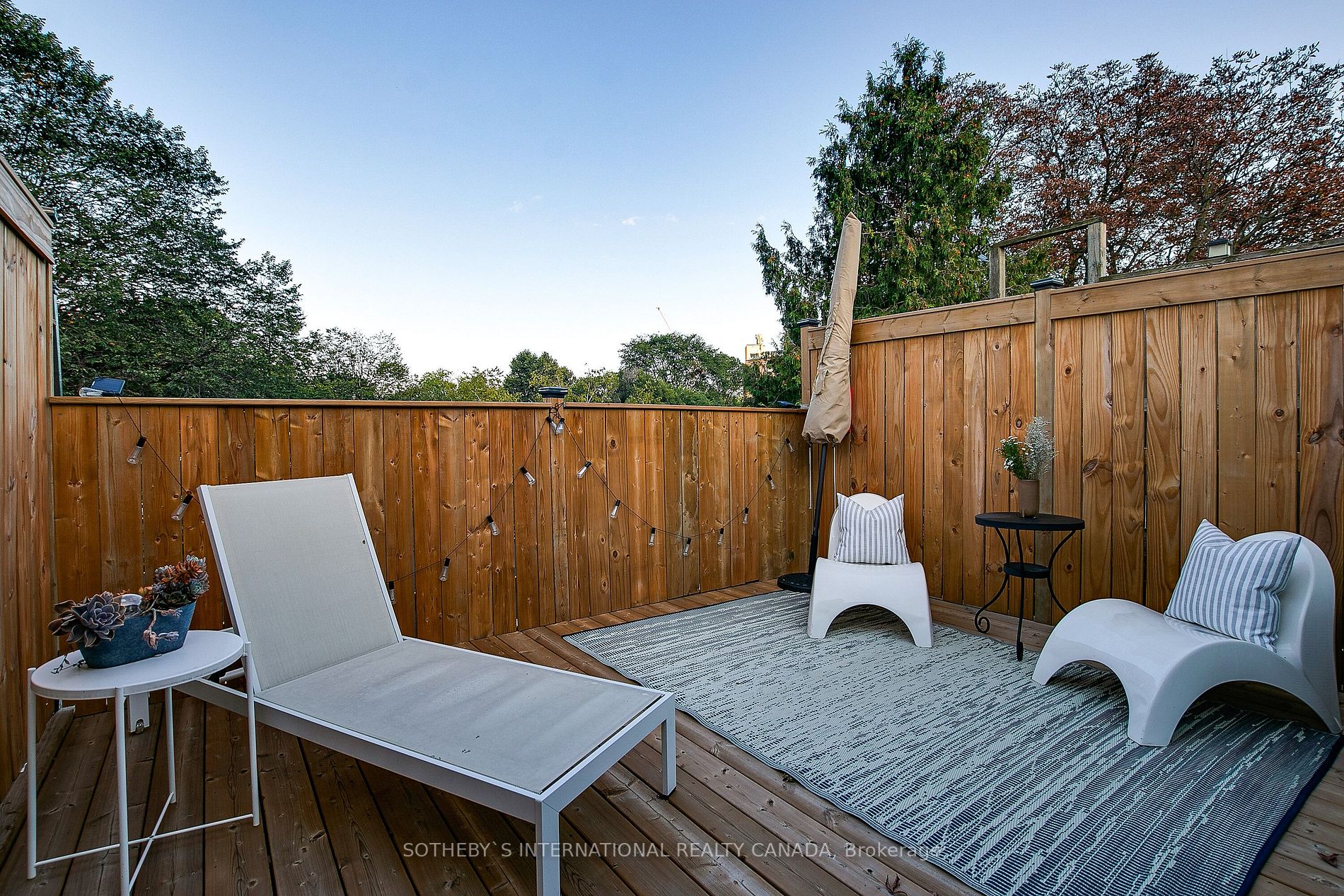 125 Seaton St