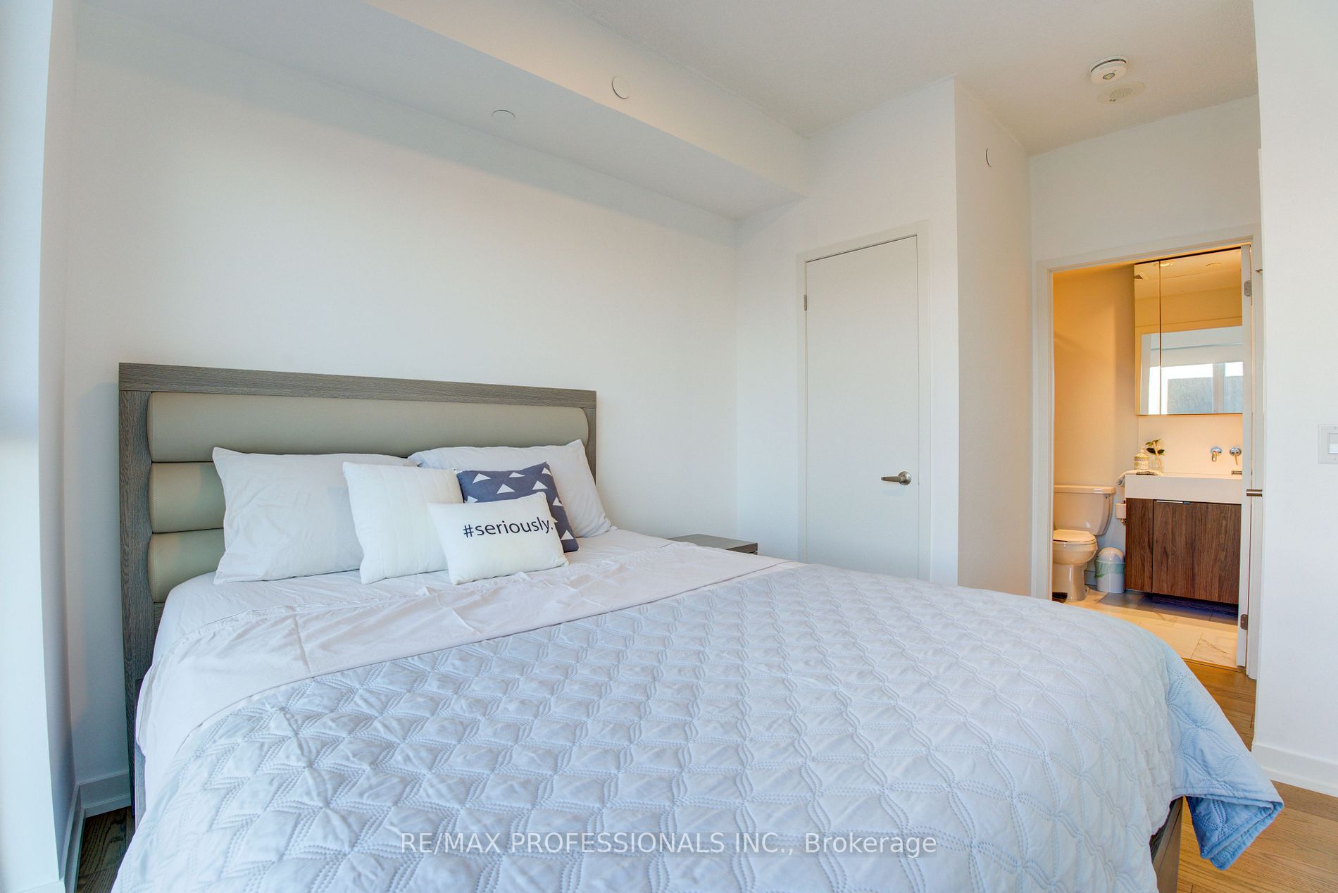 15 Lower Jarvis St, #1703