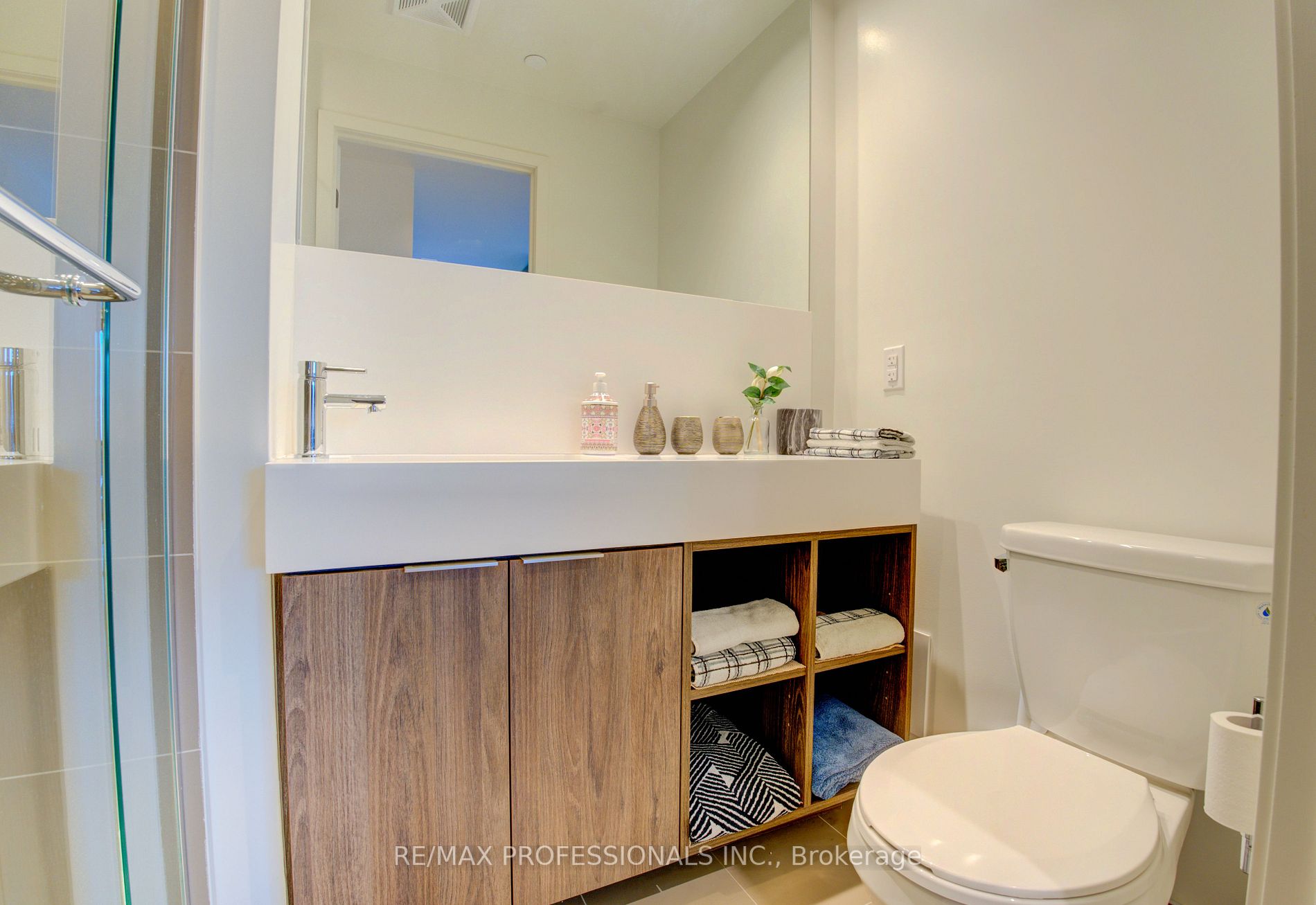 15 Lower Jarvis St, #1703