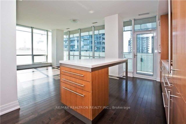 80 John St, #2906