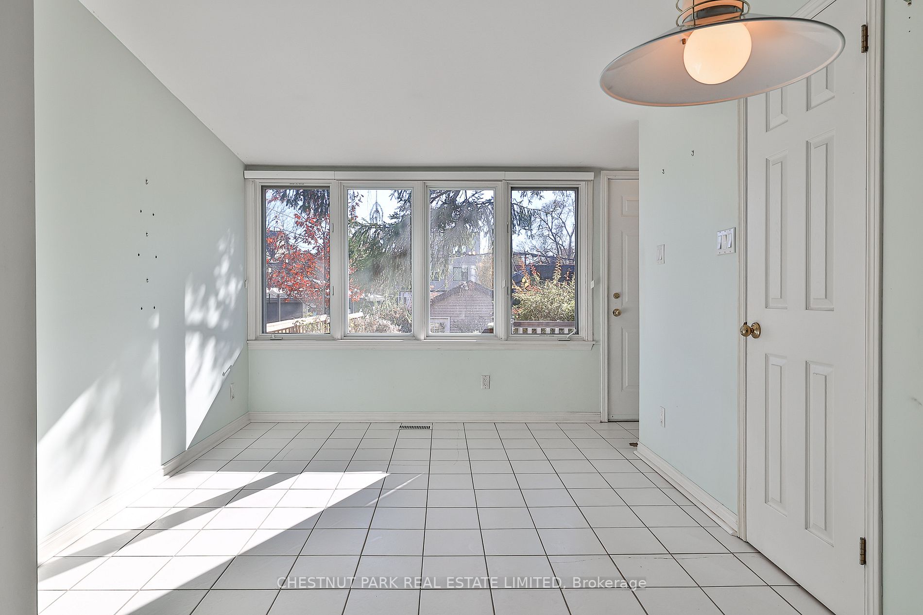505 Davisville Ave
