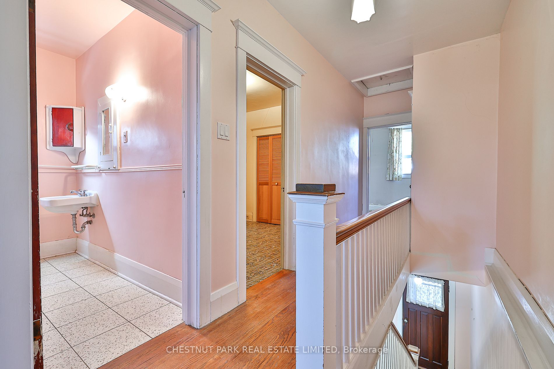 505 Davisville Ave
