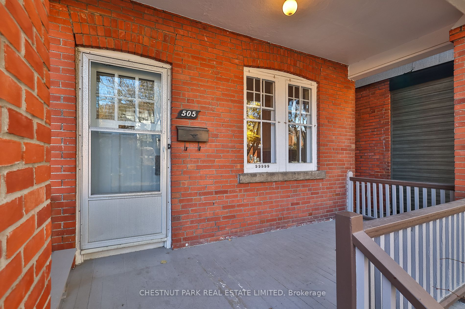 505 Davisville Ave
