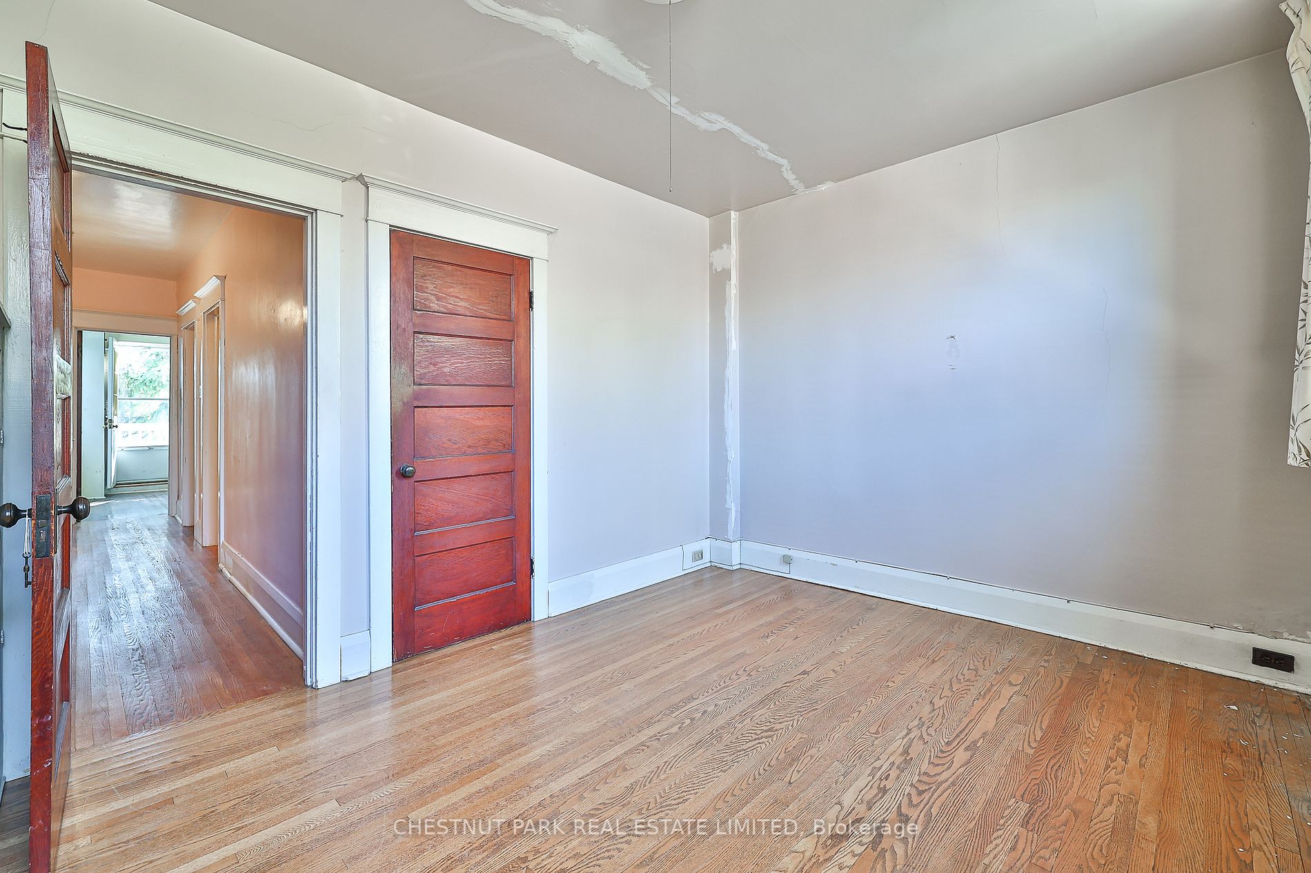 505 Davisville Ave