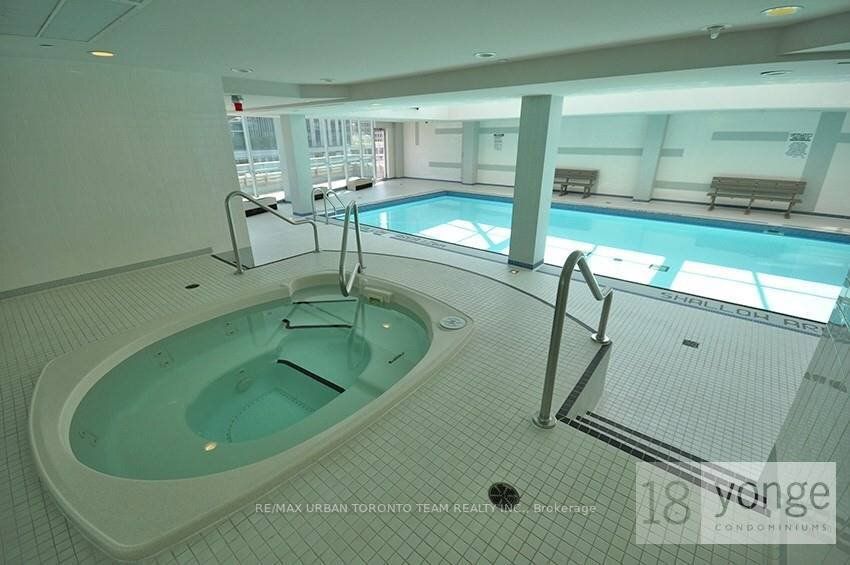 18 Yonge St, #2003