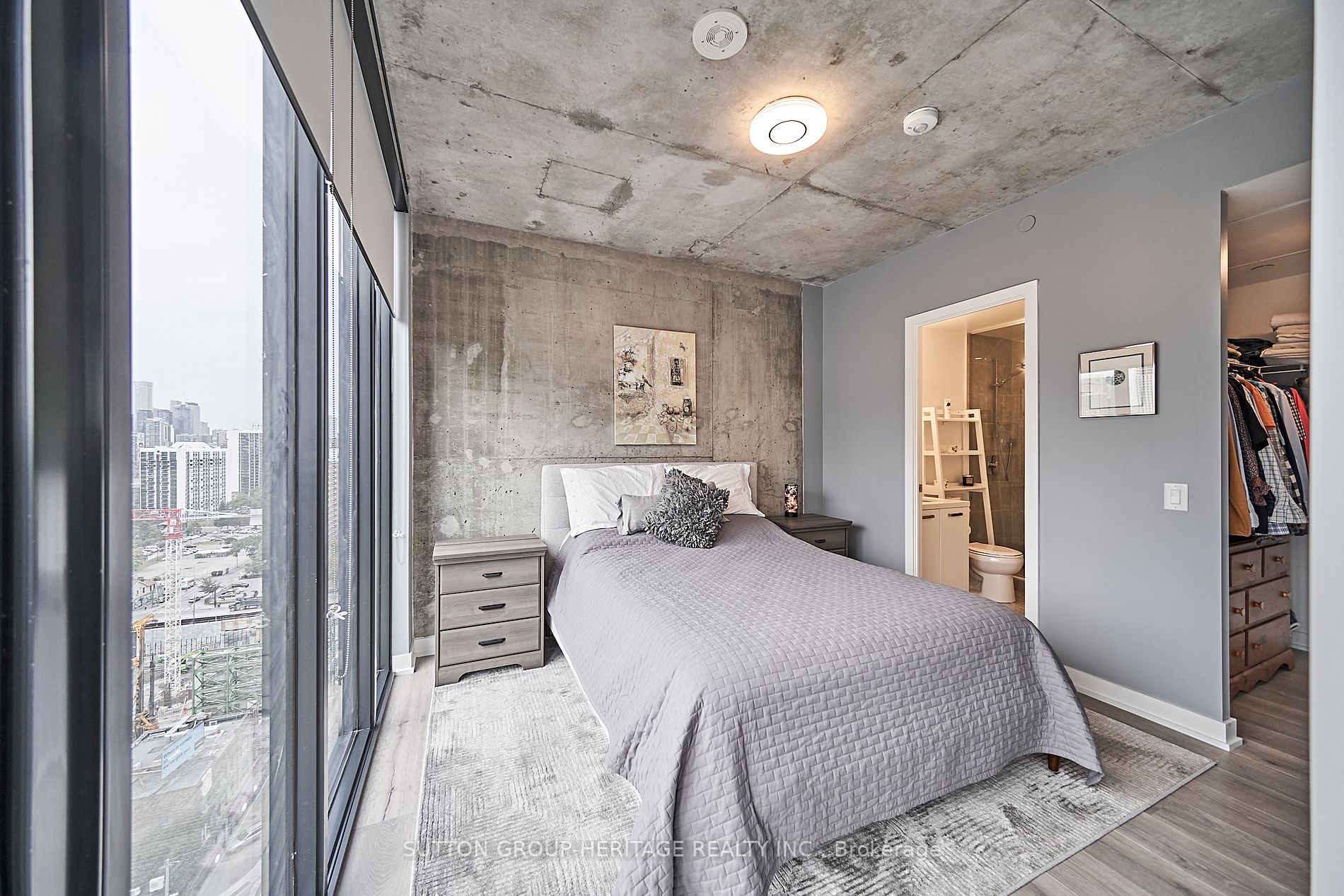 55 Ontario St, #1708