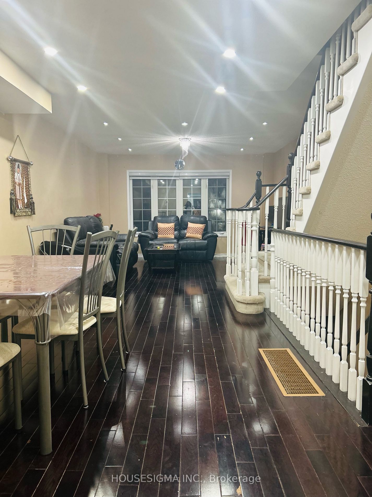 132 Bartley Dr