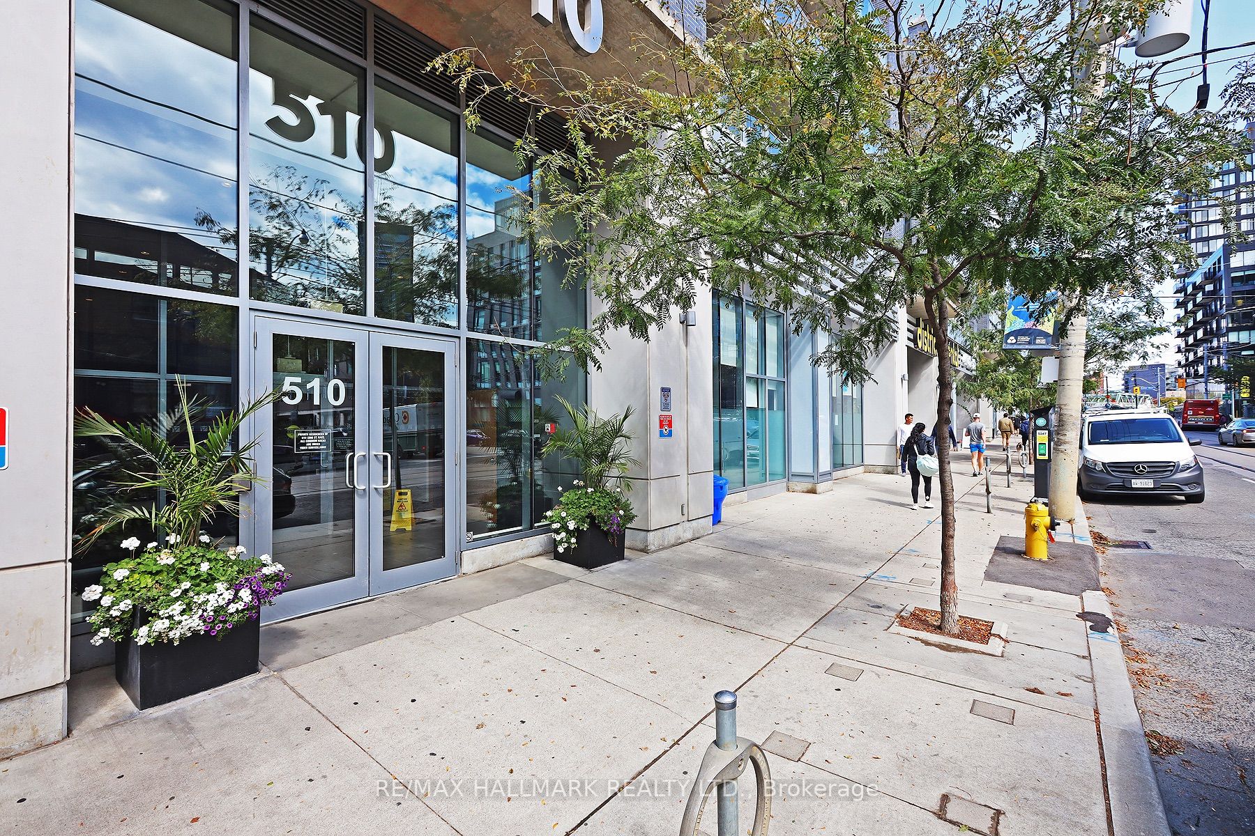 510 King St E, #523