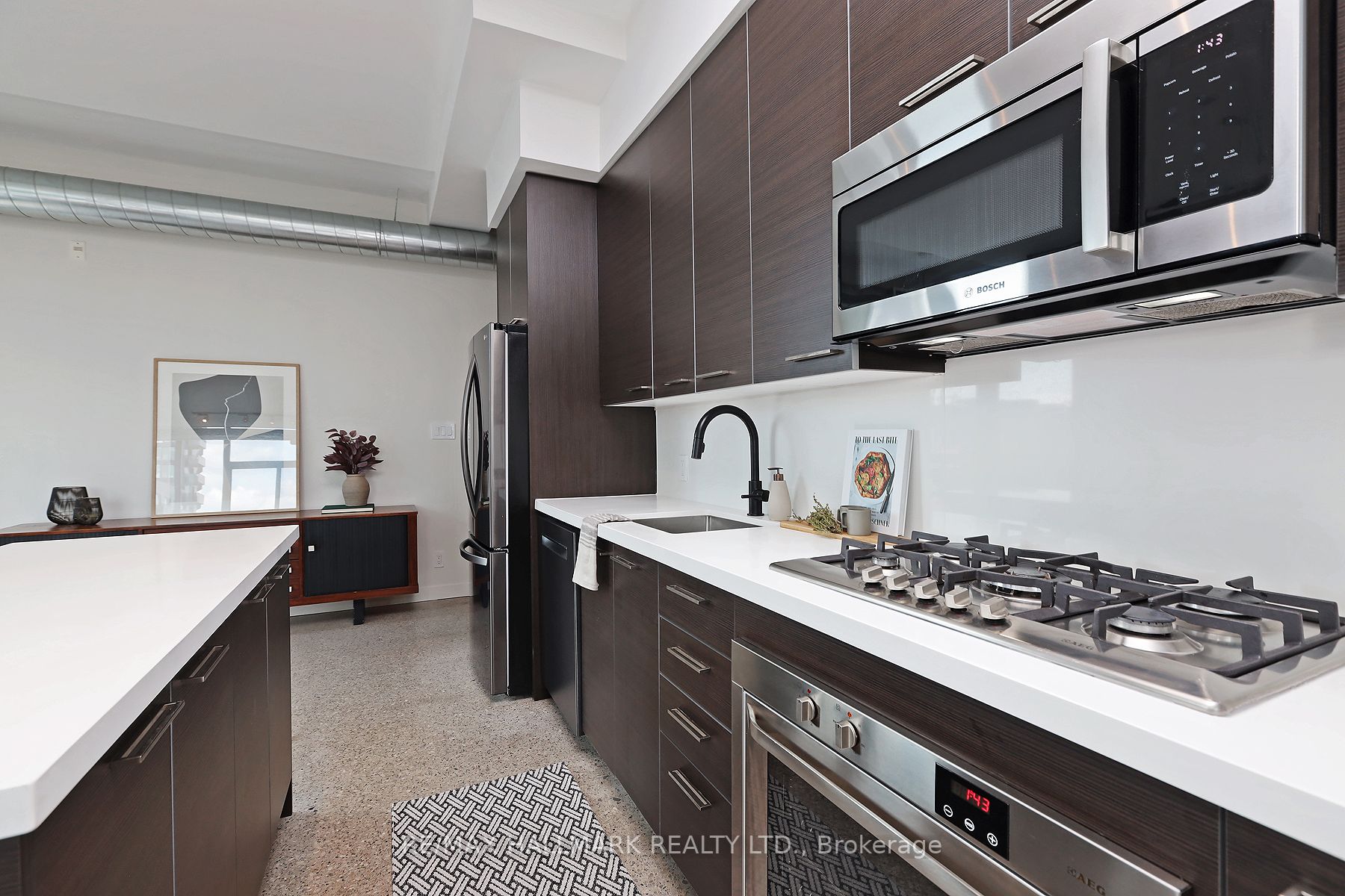 510 King St E, #523