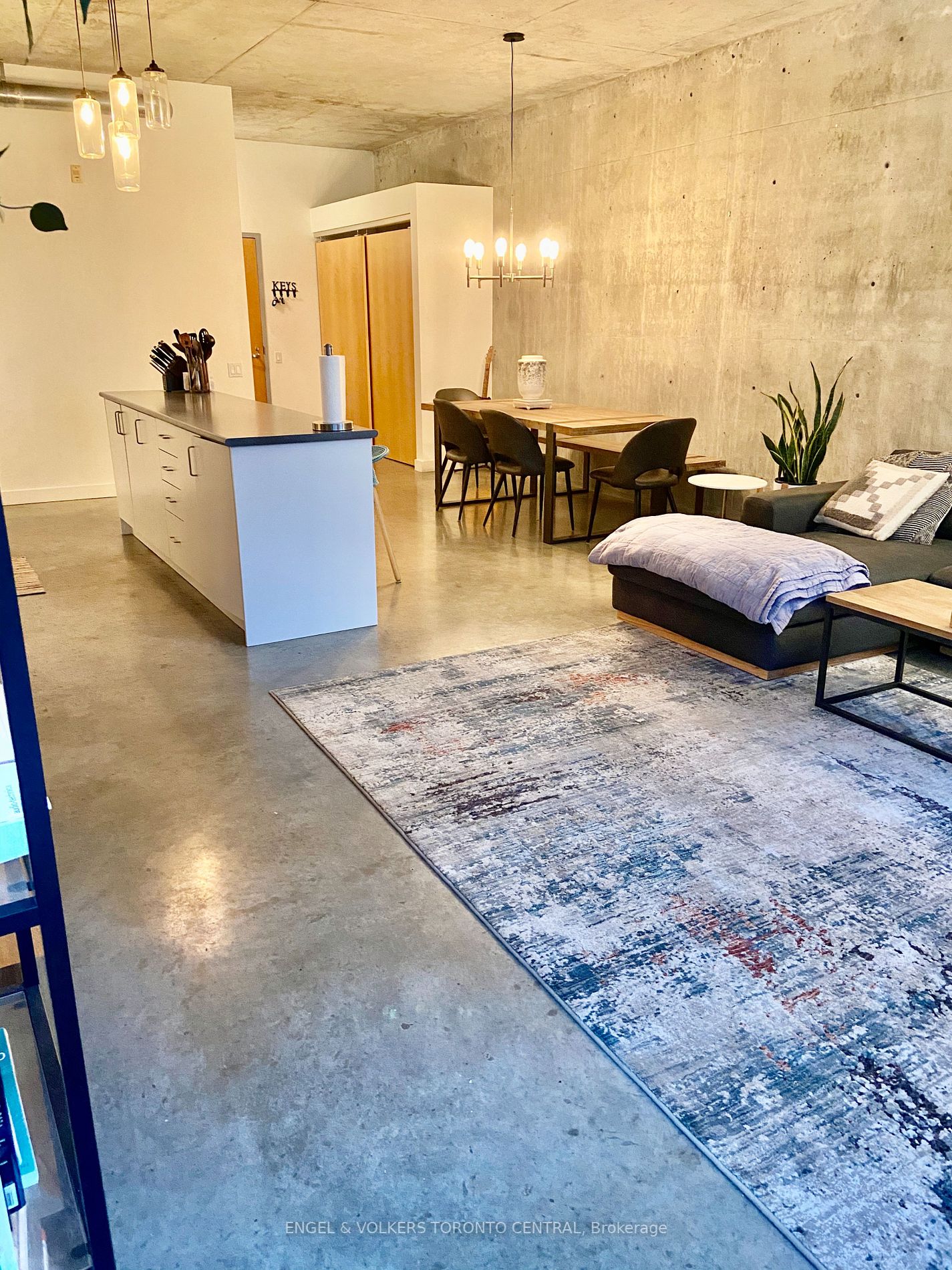 29 Camden St, #309