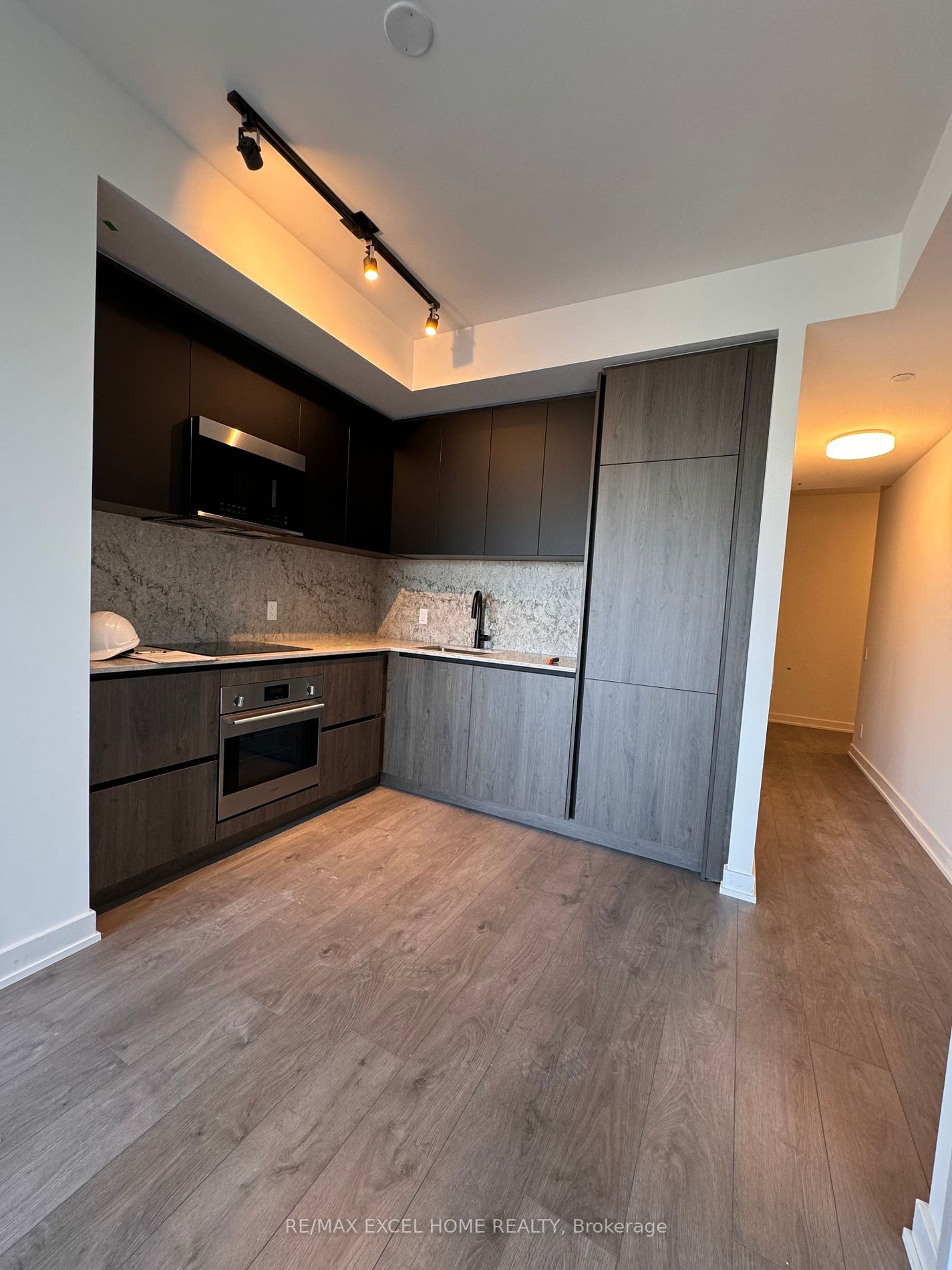 108 Peter St, #2715