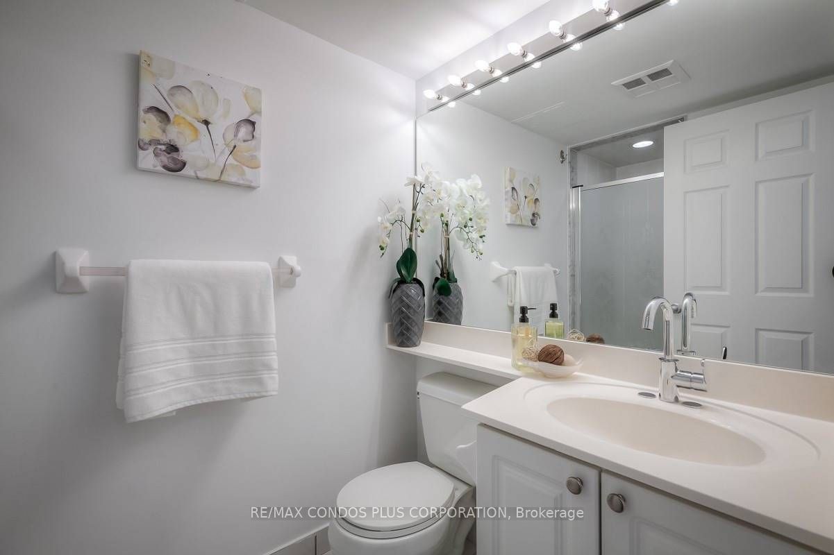 28 Harrison Garden Blvd, #1501