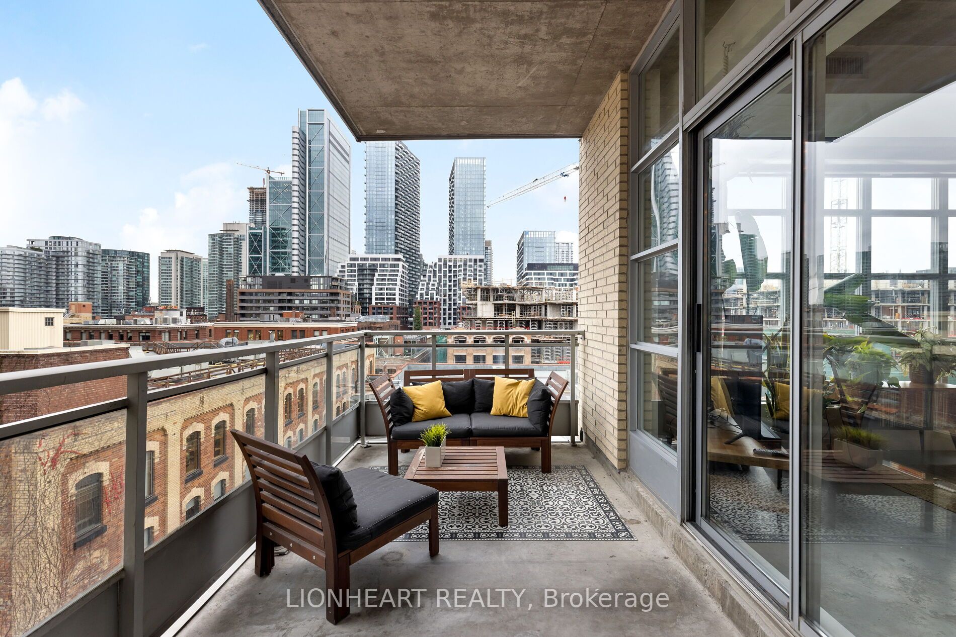 19 Brant St, #603