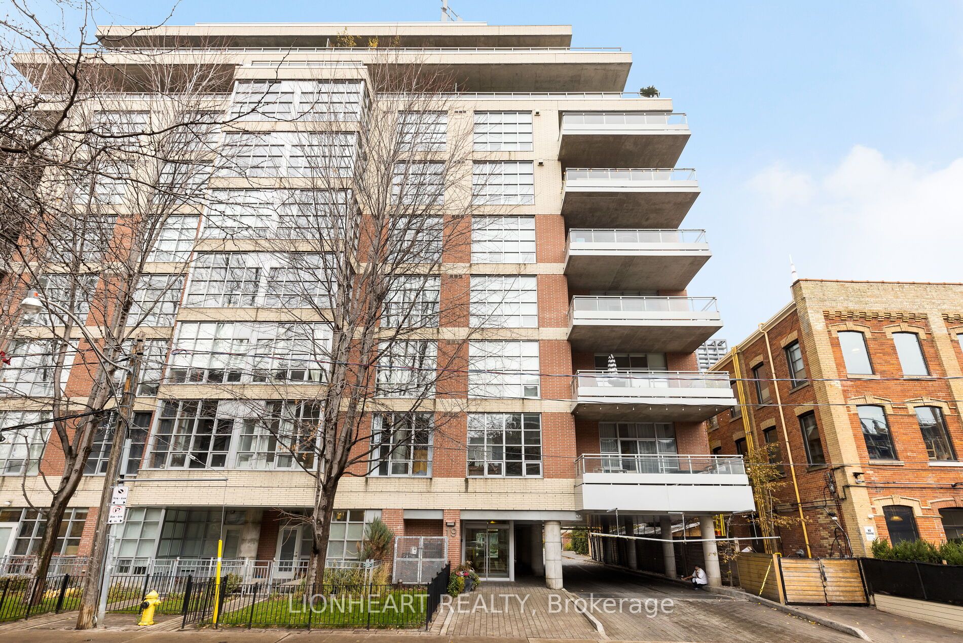 19 Brant St, #603