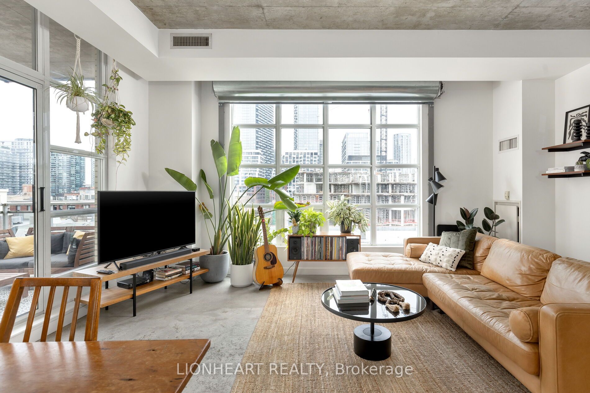 19 Brant St, #603