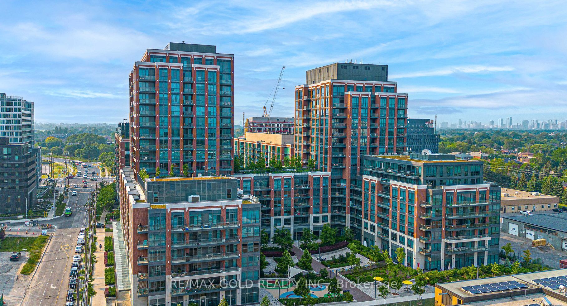 31 Tippett Rd, #453