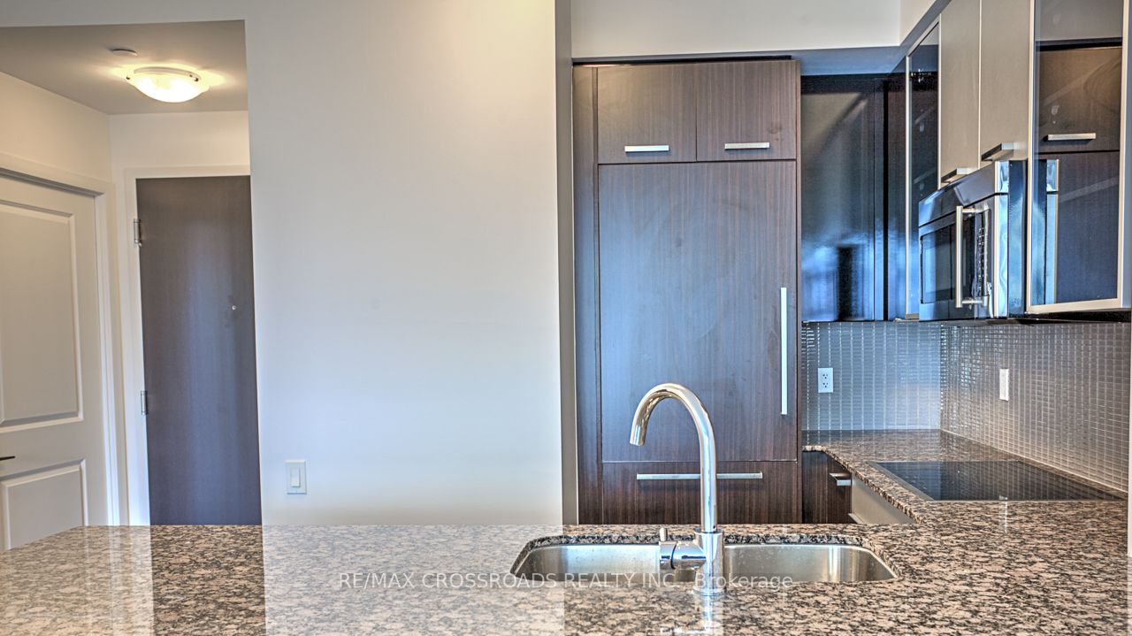 5168 Yonge St, #3006