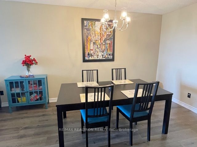 10 Tangreen Crt, #407