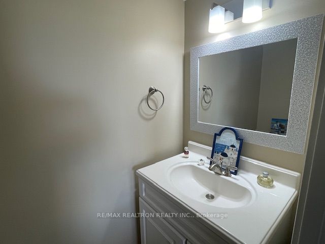 10 Tangreen Crt, #407