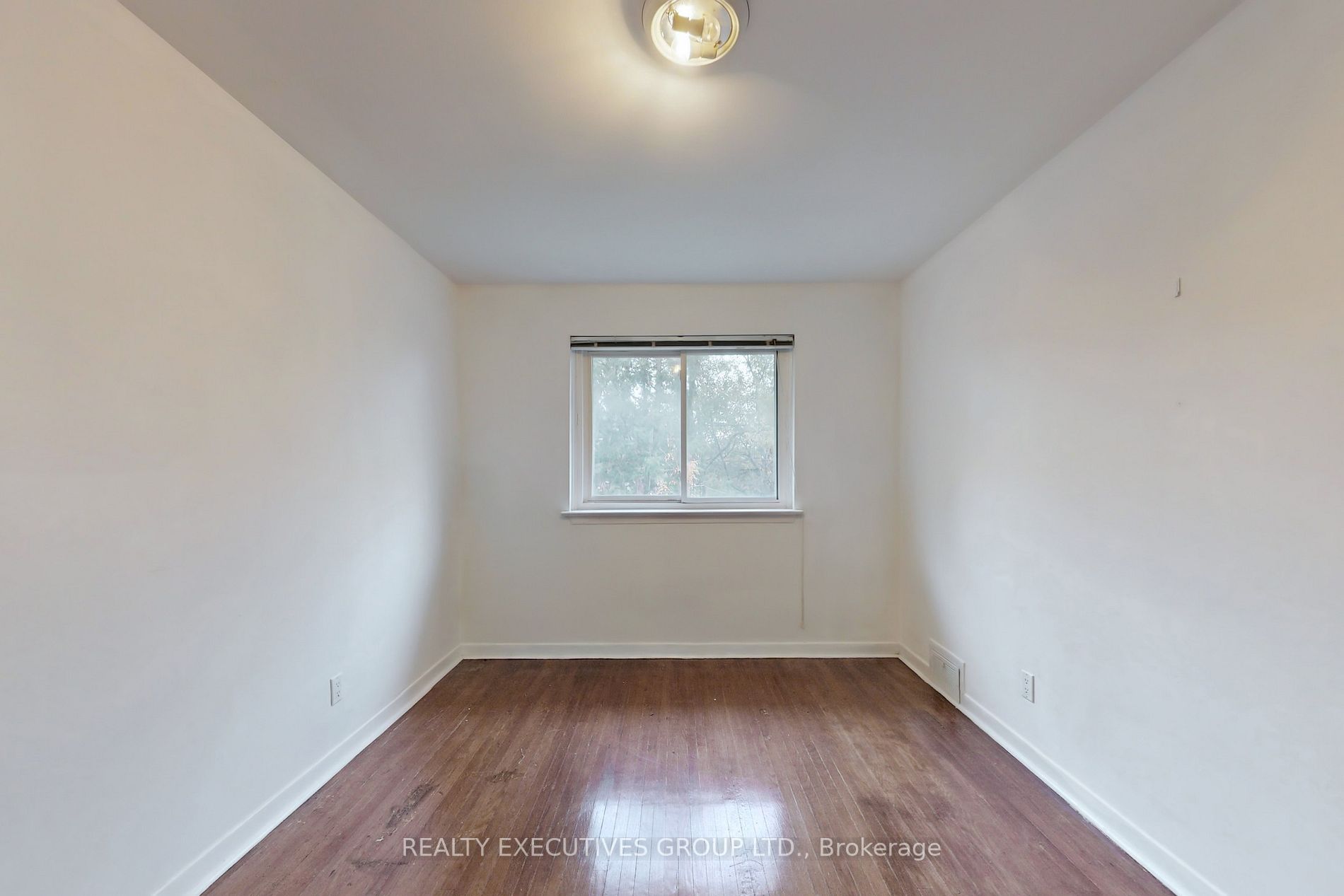 6 Fortrose Cres