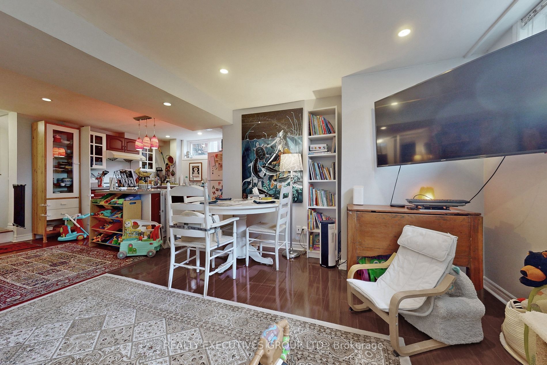 6 Fortrose Cres