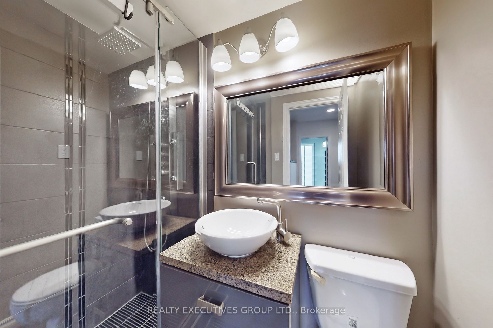 6 Fortrose Cres